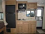 2015 Cruiser RV Shadow Cruiser Photo #5