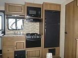 2016 Cruiser RV Shadow Cruiser Photo #4