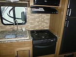 2016 Cruiser RV Shadow Cruiser Photo #10