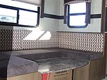 2015 Cruiser RV Shadow Cruiser Photo #10
