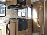 2015 Cruiser RV Shadow Cruiser Photo #13