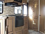 2015 Cruiser RV Shadow Cruiser Photo #14