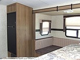 2015 Cruiser RV Shadow Cruiser Photo #16