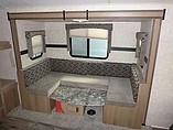 2016 Cruiser RV Shadow Cruiser Photo #4