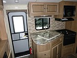 2016 Cruiser RV Shadow Cruiser Photo #5