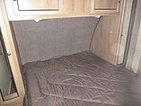 2016 Cruiser RV Shadow Cruiser Photo #9