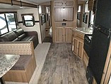 2015 Cruiser RV Shadow Cruiser Photo #10