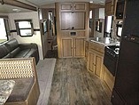 2015 Cruiser RV Shadow Cruiser Photo #10