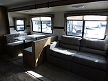 2015 Cruiser RV Shadow Cruiser Photo #11