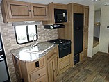 2015 Cruiser RV Shadow Cruiser Photo #16