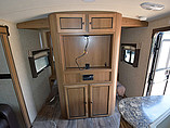 2015 Cruiser RV Shadow Cruiser Photo #11