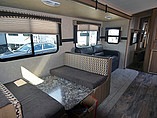 2015 Cruiser RV Shadow Cruiser Photo #10