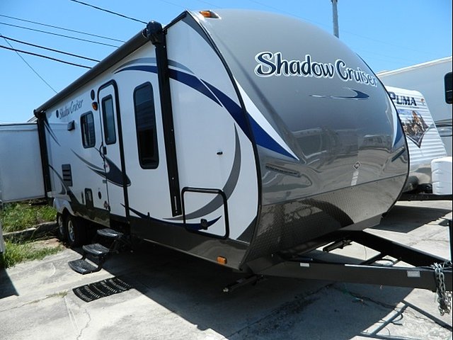 2015 Cruiser RV Shadow Cruiser Photo