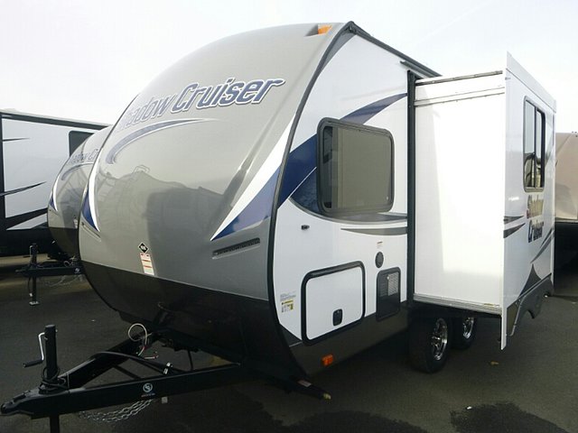 2015 Cruiser RV Shadow Cruiser Photo