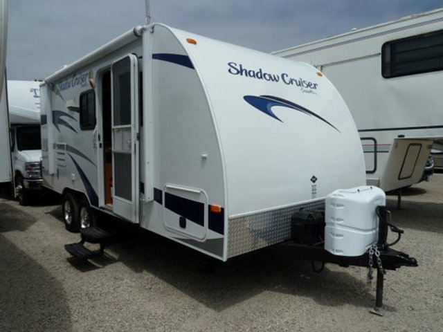 2013 Cruiser RV Shadow Cruiser Photo