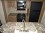 2015 Cruiser RV Shadow Cruiser Photo #6