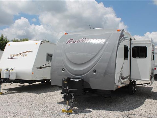 2014 Cruiser RV Shadow Cruiser Photo