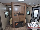 2016 Cruiser RV Viewfinder Signature Photo #9