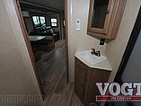 2016 Cruiser RV Viewfinder Signature Photo #19