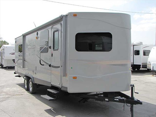 2010 Cruiser RV Viewfinder Photo