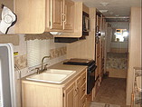 2005 Damon Daybreak Photo #8