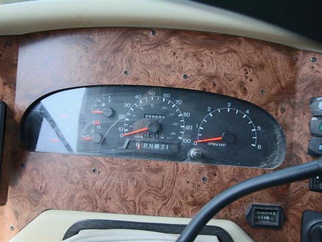 2004 Damon Challenger Photo