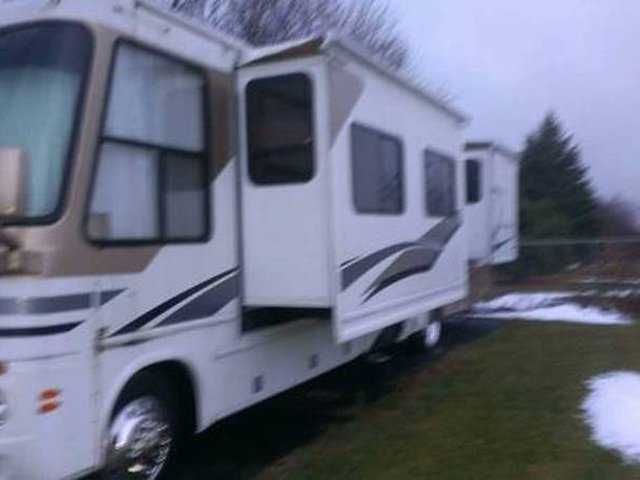 2004 Damon Challenger Photo