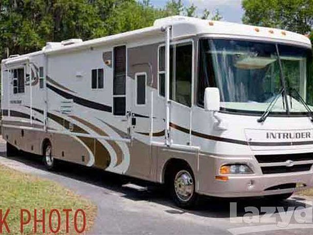 2002 Damon Intruder Photo