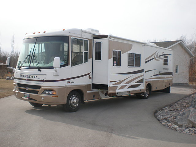 2003 Damon Intruder Photo