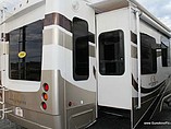 2009 DRV Mobile Suites Photo #5