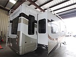 2010 DRV Mobile Suites Photo #4
