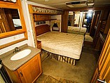 2004 DRV Mobile Suites Photo #17
