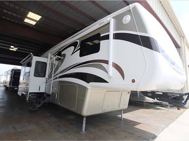 2010 DRV Mobile Suites Photo