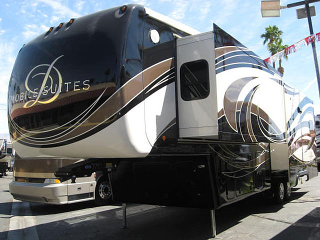2016 DRV Mobile Suites Photo