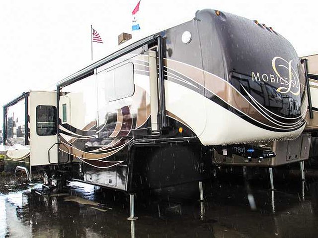 2016 DRV Mobile Suites Photo
