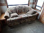 2005 DRV Mobile Suites Photo #9