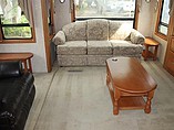 2006 DRV Mobile Suites Photo #9