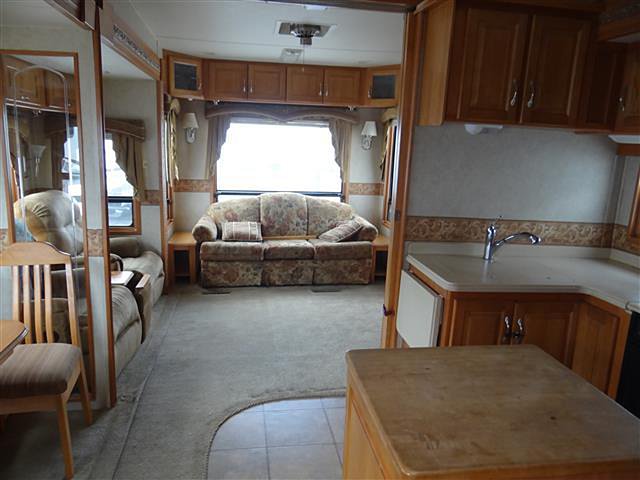 2005 DRV Mobile Suites Photo