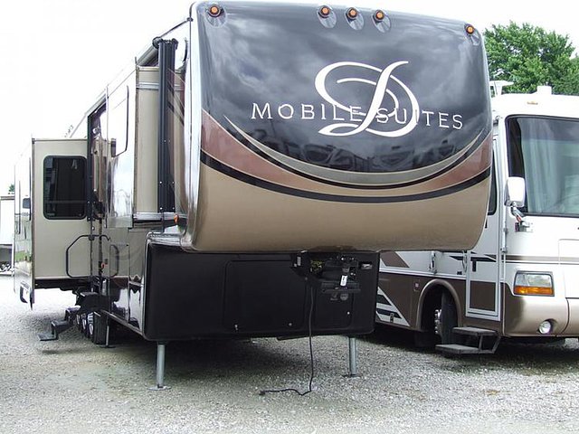 2014 DRV Mobile Suites Photo