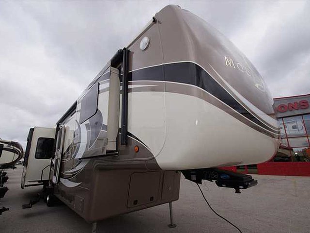 16 DRV Mobile Suites