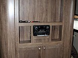 2015 Dutchmen Coleman Lantern Photo #12