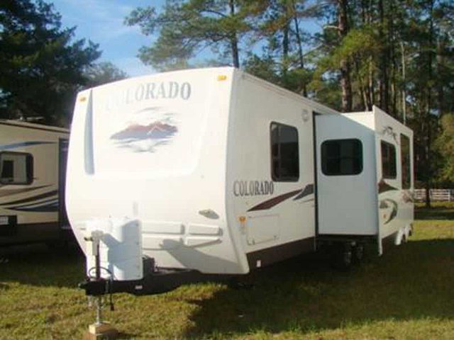 2008 Dutchmen Colorado Photo