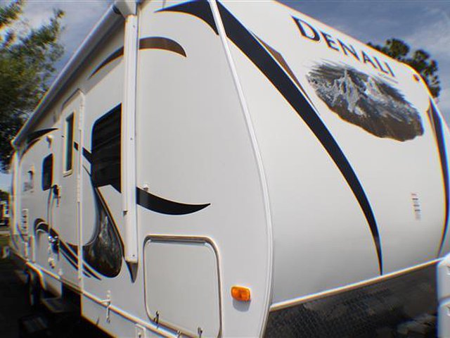 2010 Dutchmen Denali Photo