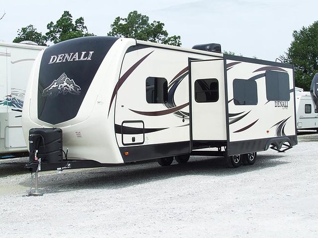 2016 Dutchmen Denali Photo