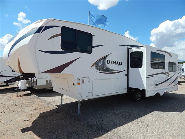 2011 Dutchmen Denali Photo