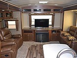 2015 Dutchmen Denali Photo #18