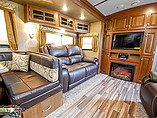 2015 Dutchmen Denali Photo #19