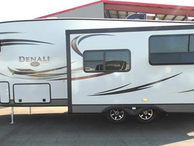 2015 Dutchmen Denali Photo