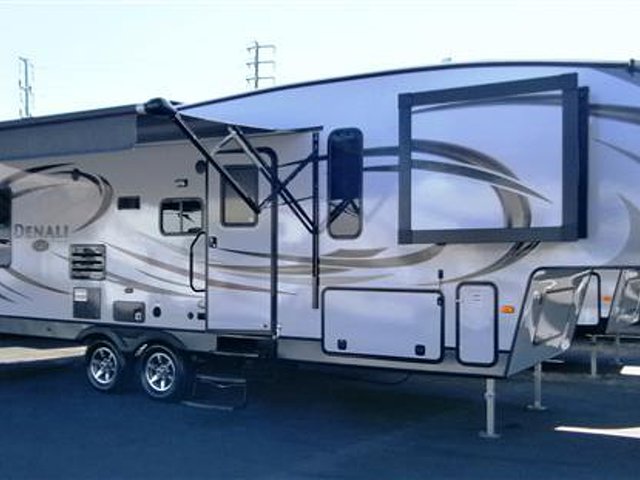 2015 Dutchmen Denali Photo