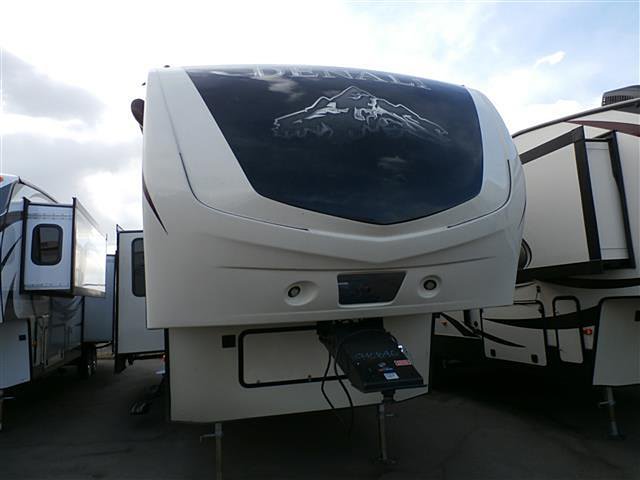 2015 Dutchmen Denali Photo